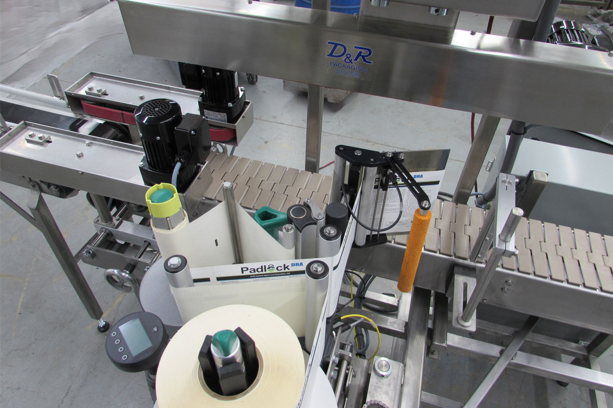 one labeler handle multiple container